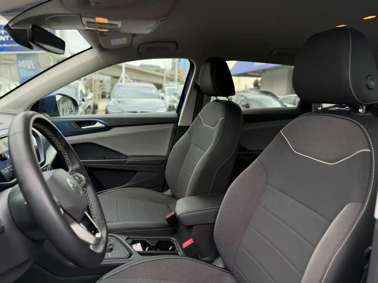 Volkswagen Taos снимка Volkswagen Taos