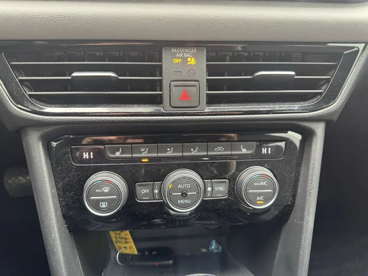 Volkswagen Taos снимка Volkswagen Taos