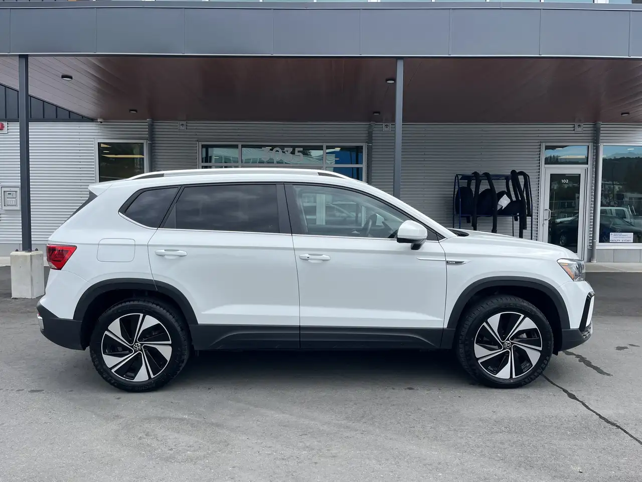 Volkswagen Taos снимка Volkswagen Taos