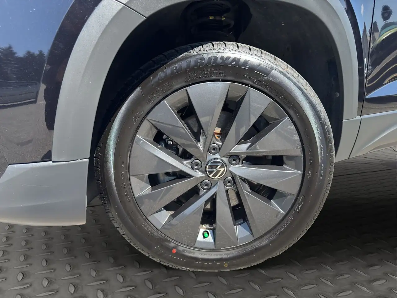 Volkswagen Taos снимка Volkswagen Taos