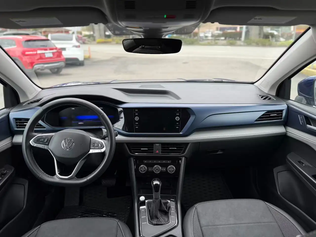 Volkswagen Taos снимка Volkswagen Taos