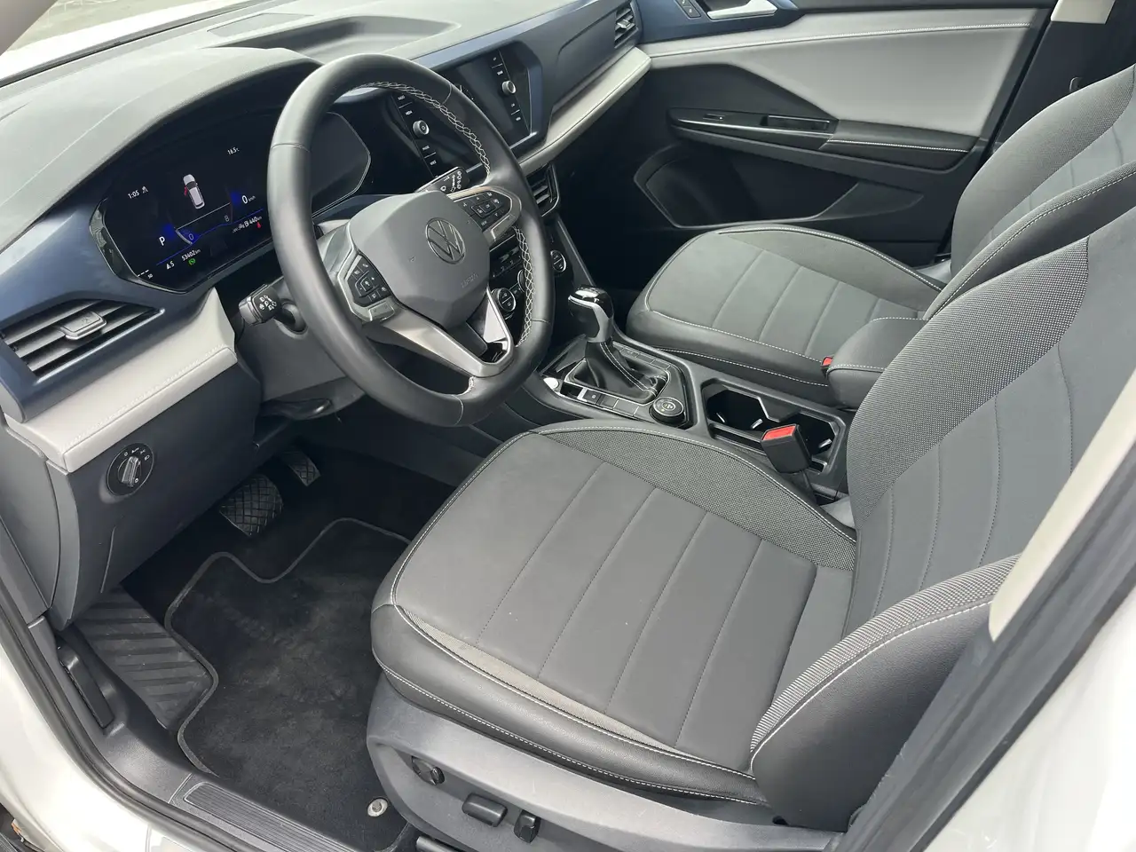 Volkswagen Taos снимка Volkswagen Taos
