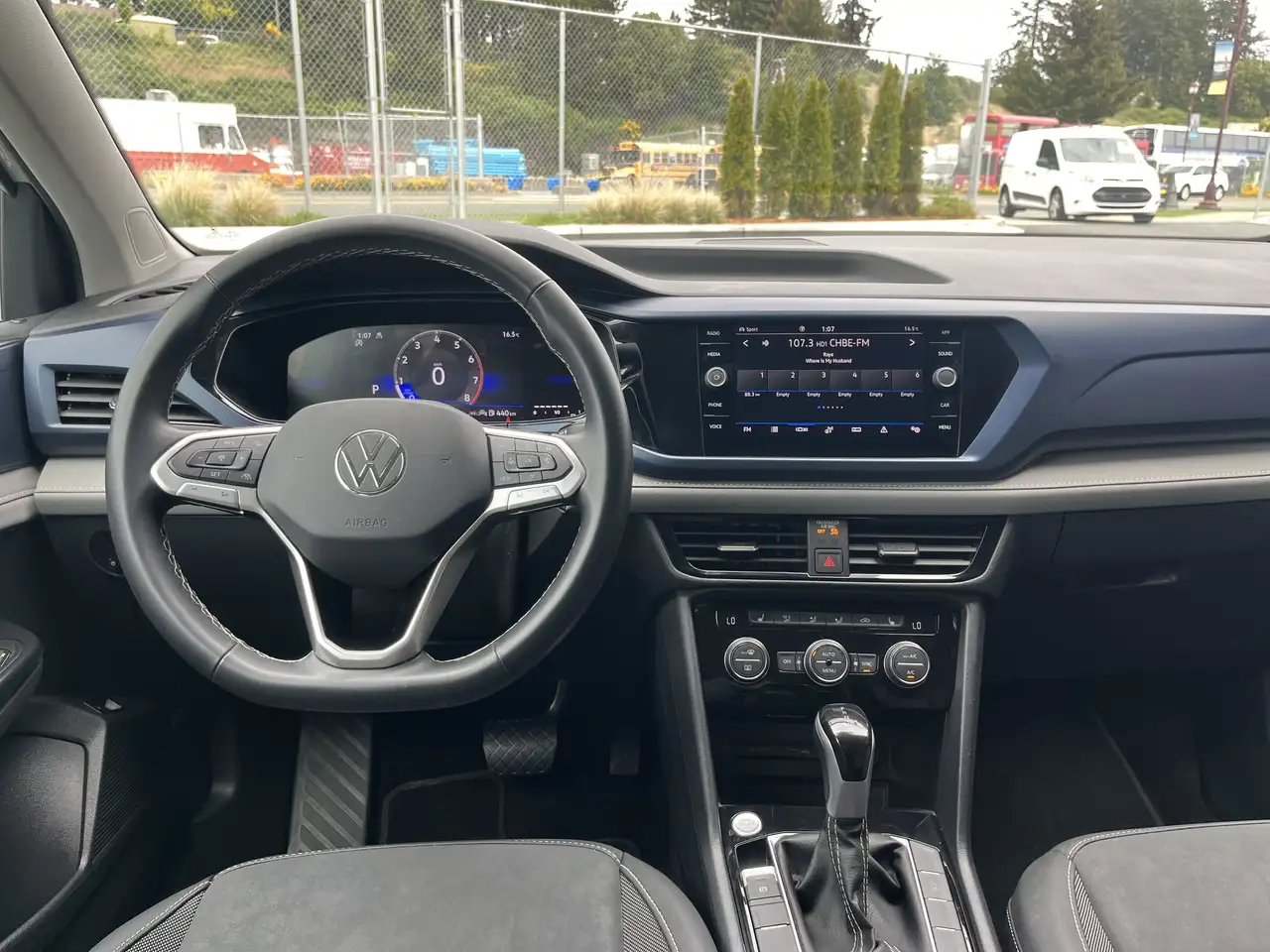 Volkswagen Taos снимка Volkswagen Taos