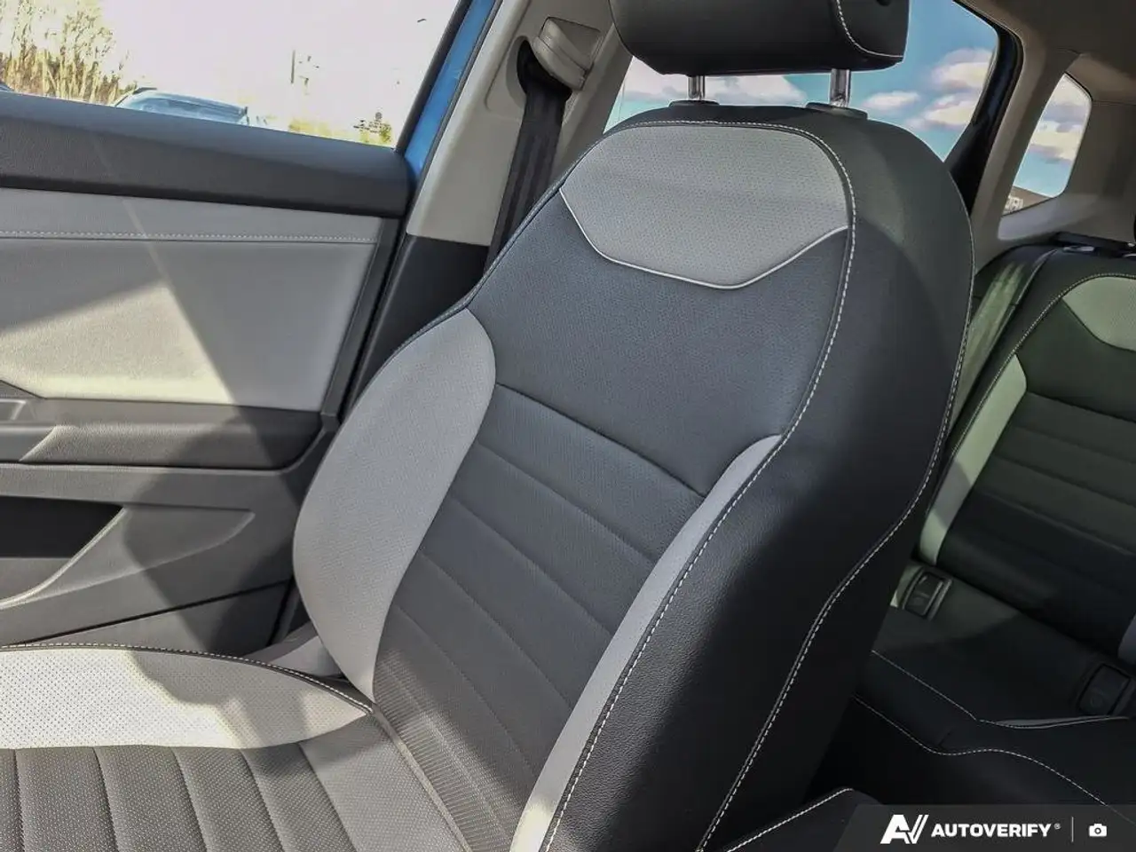Volkswagen Taos снимка Volkswagen Taos