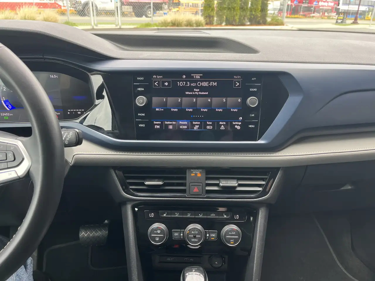 Volkswagen Taos снимка Volkswagen Taos