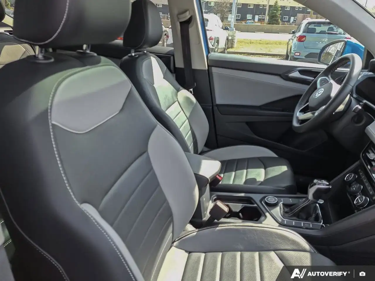 Volkswagen Taos снимка Volkswagen Taos
