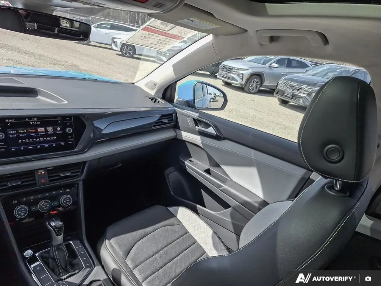 Volkswagen Taos снимка Volkswagen Taos