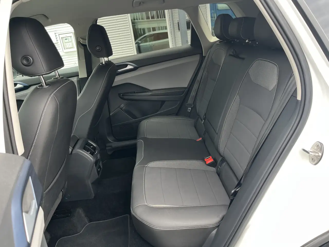 Volkswagen Taos снимка Volkswagen Taos
