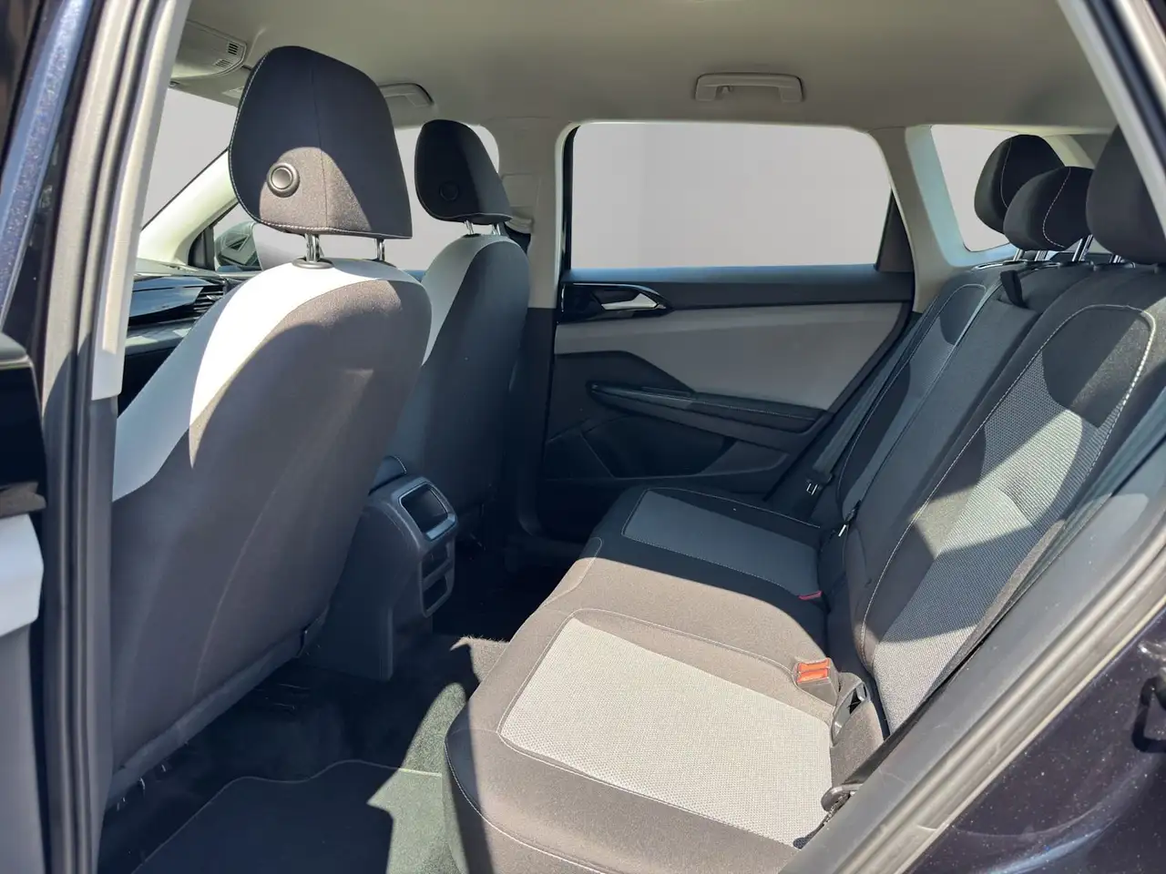 Volkswagen Taos снимка Volkswagen Taos