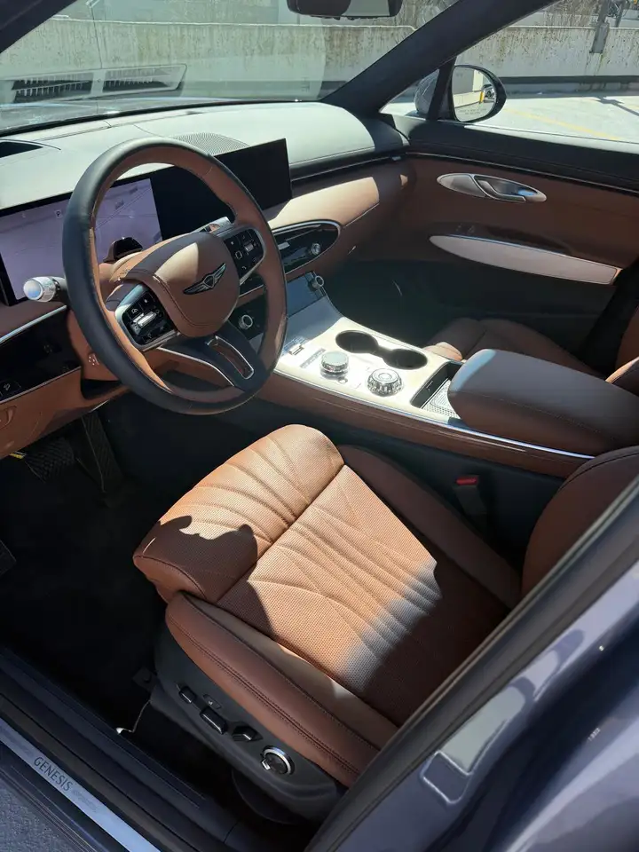 Genesis GV70 fotografie Genesis GV70