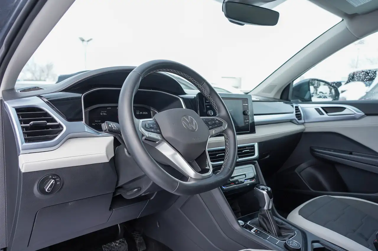 Volkswagen Taos снимка Volkswagen Taos