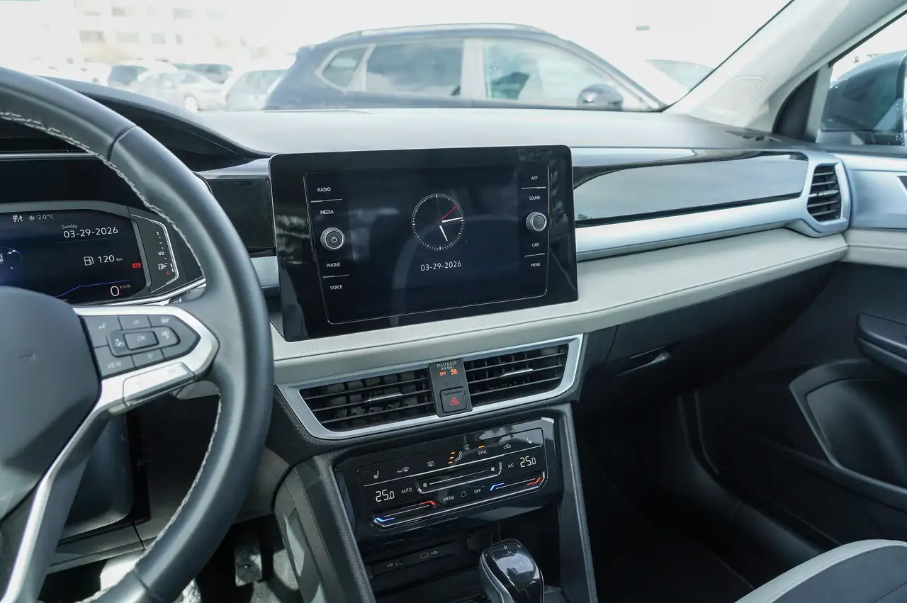 Volkswagen Taos снимка Volkswagen Taos