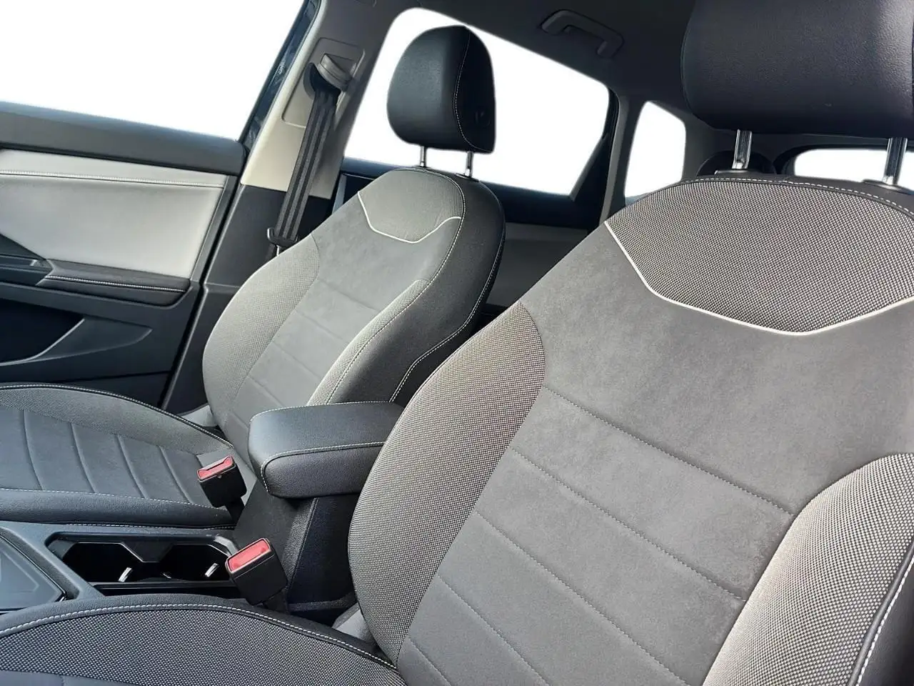 Volkswagen Taos снимка Volkswagen Taos