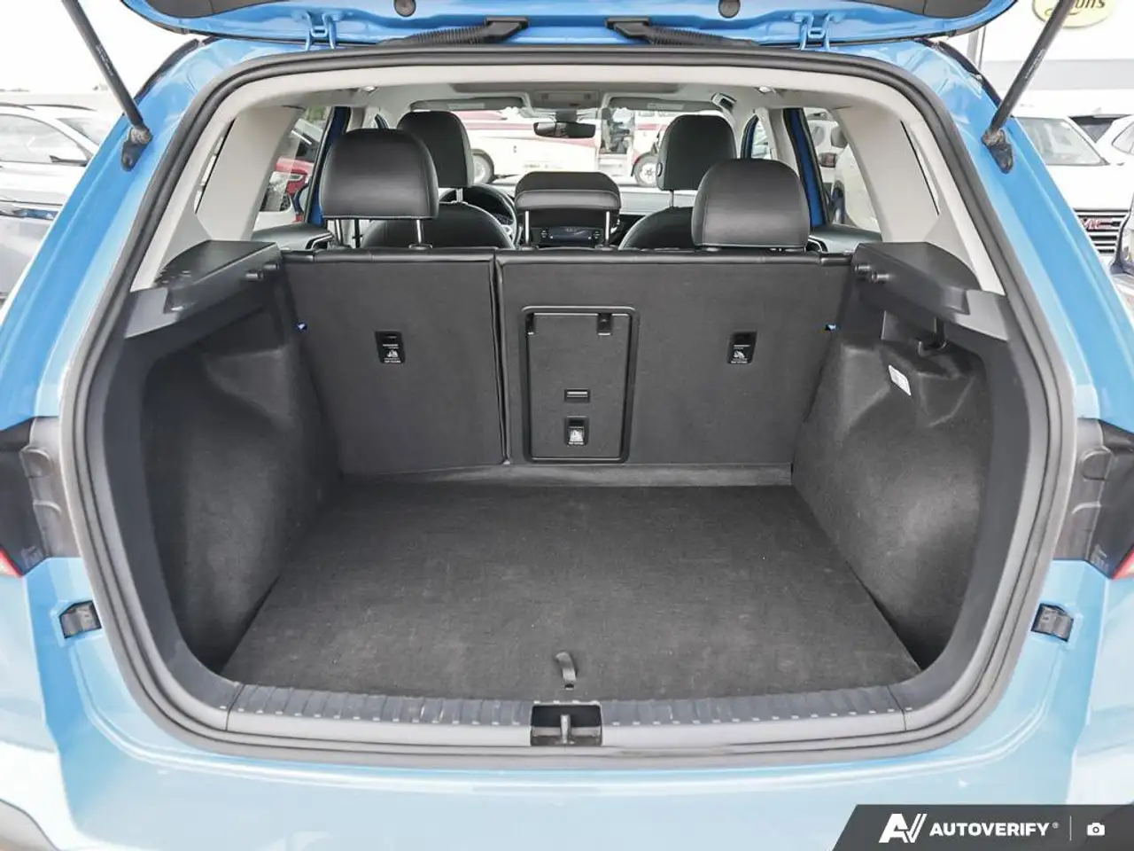 Volkswagen Taos снимка Volkswagen Taos
