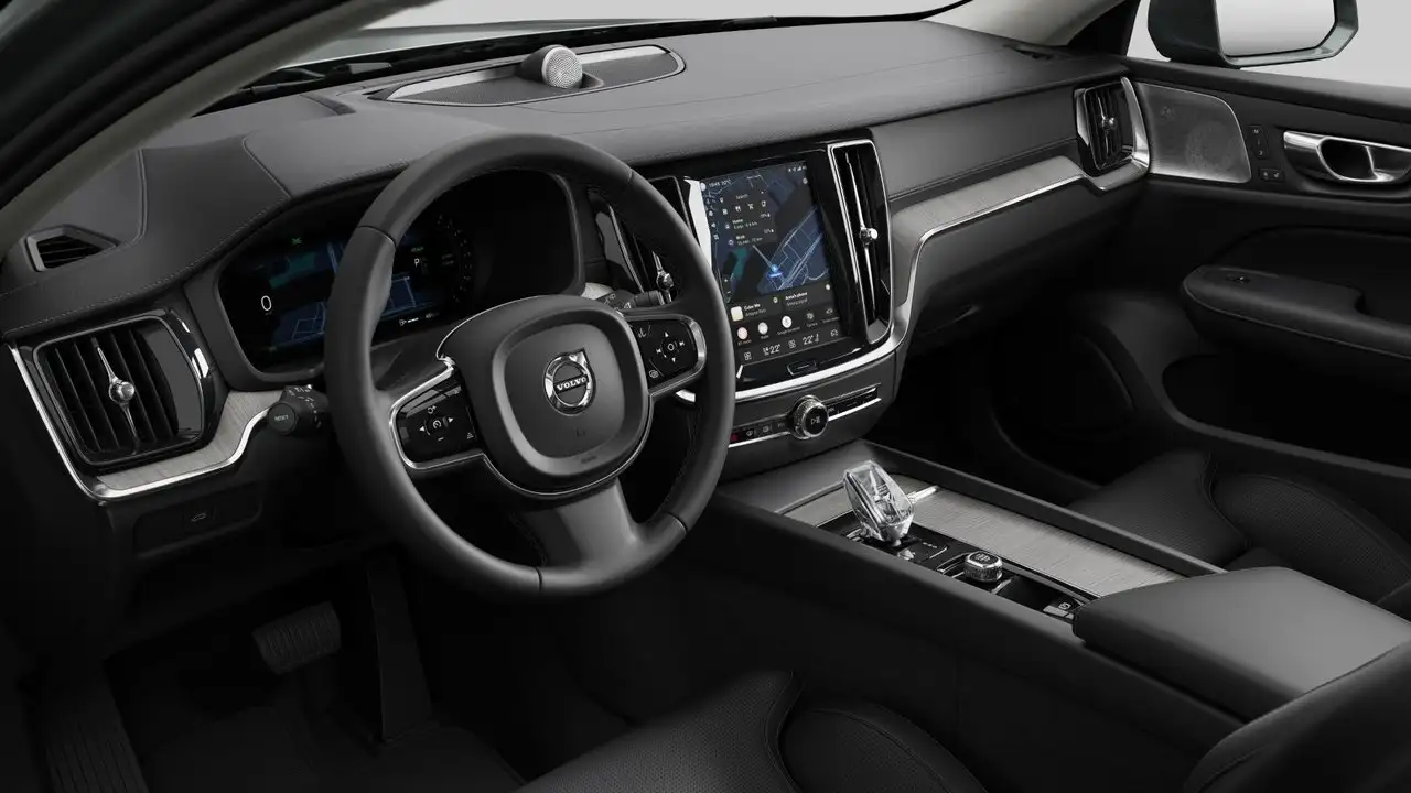 Volvo V60 Cross Country снимка Volvo V60 Cross Country