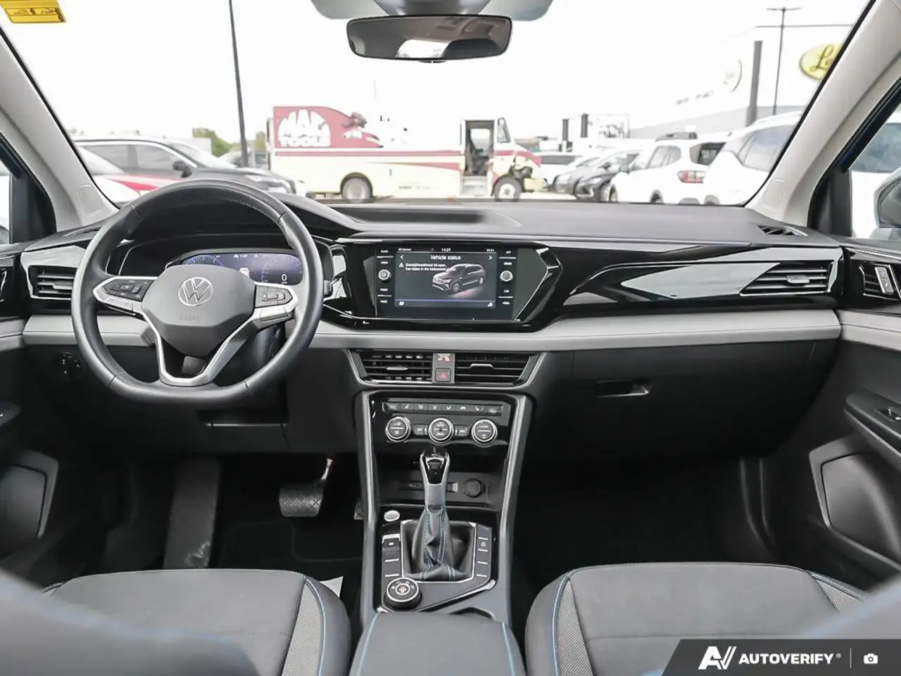 Volkswagen Taos снимка Volkswagen Taos