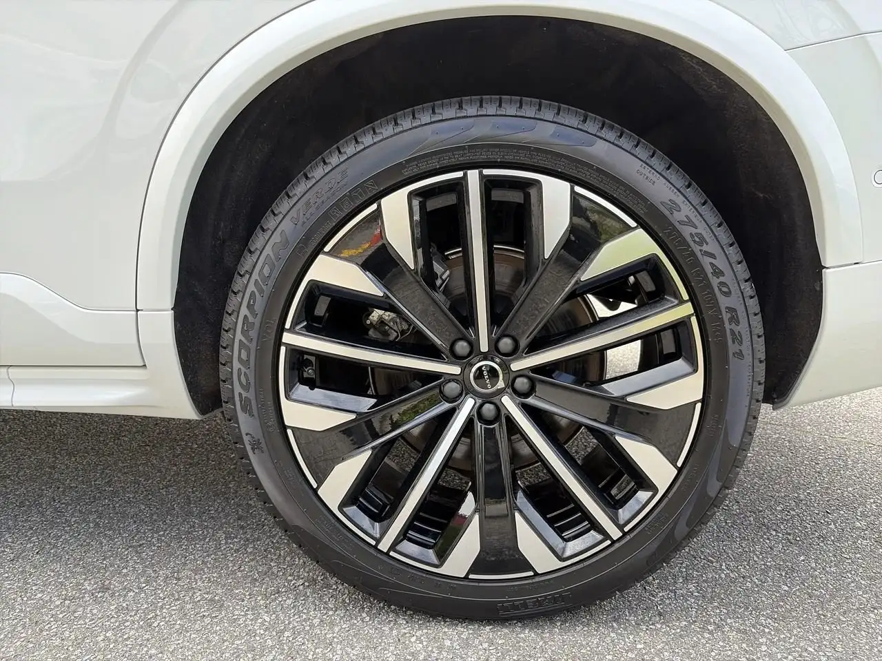 Volvo XC90 снимка Volvo XC90