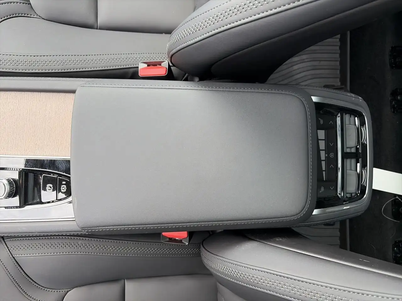 Volvo XC90 снимка Volvo XC90