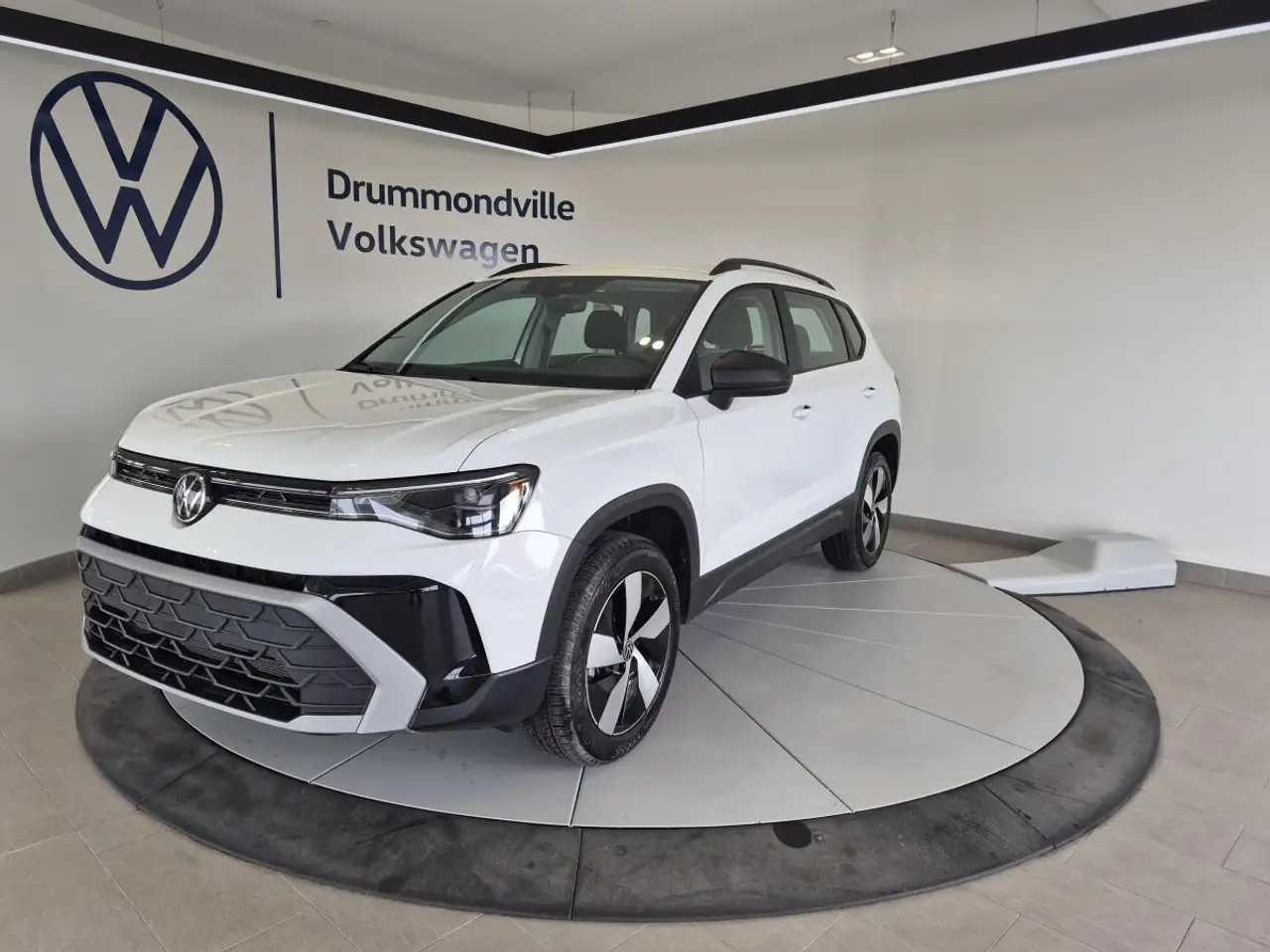 Volkswagen Taos снимка Volkswagen Taos