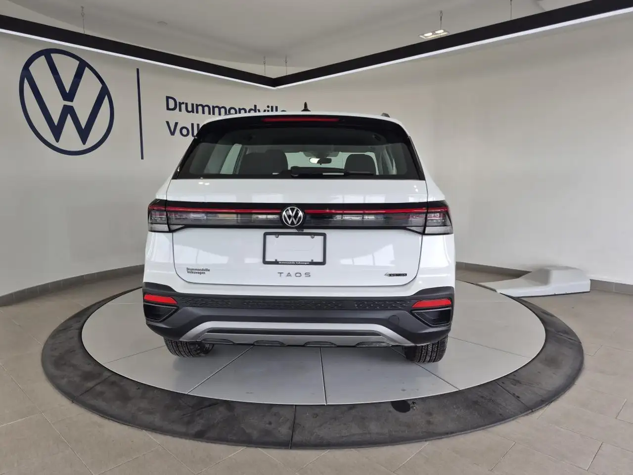 Volkswagen Taos снимка Volkswagen Taos