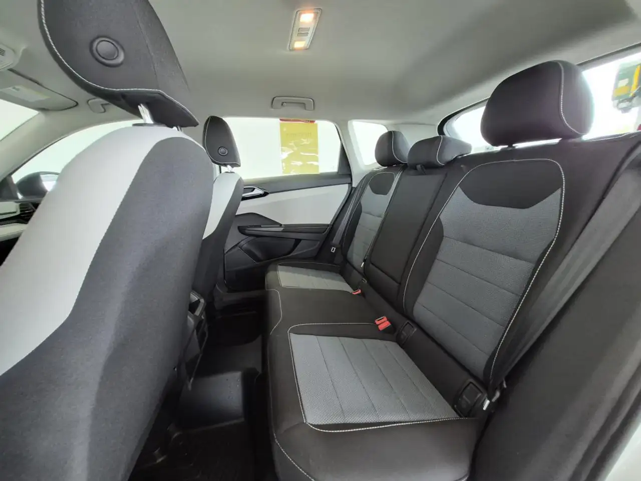 Volkswagen Taos снимка Volkswagen Taos