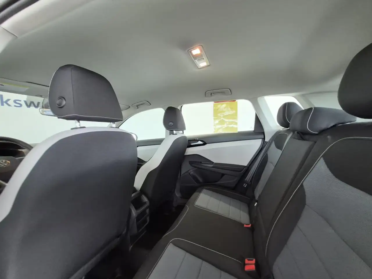 Volkswagen Taos снимка Volkswagen Taos