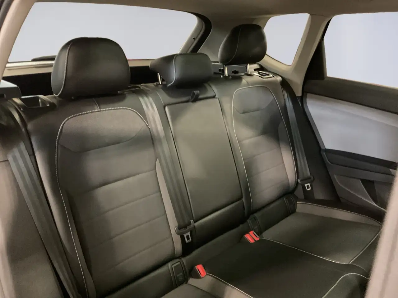 Volkswagen Taos снимка Volkswagen Taos