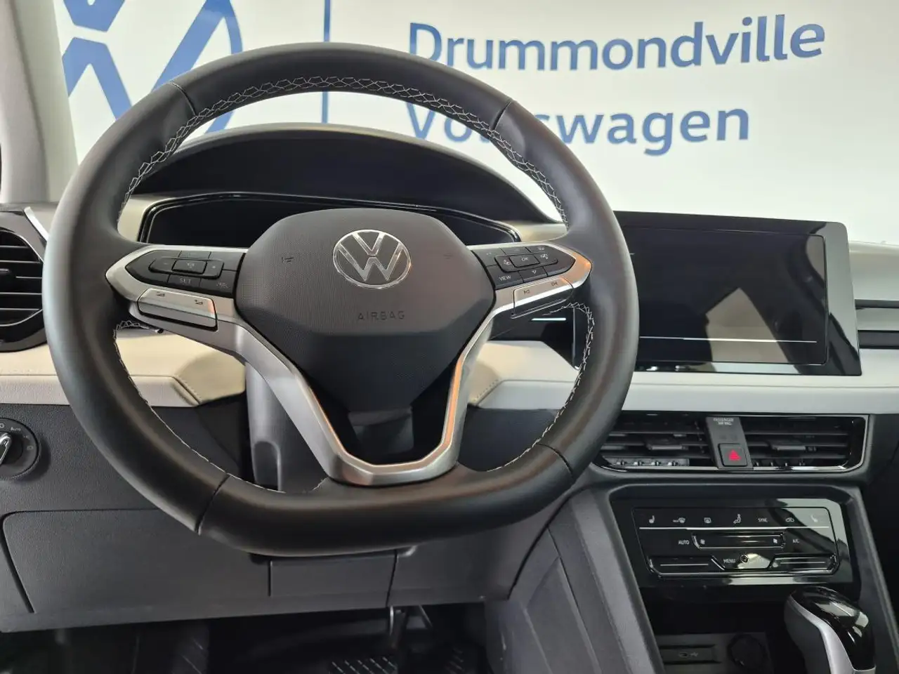 Volkswagen Taos снимка Volkswagen Taos