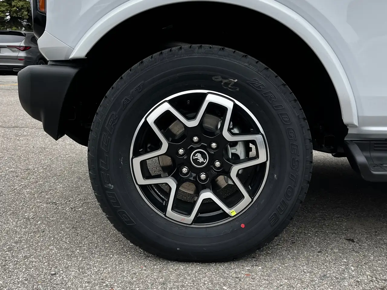 Ford Bronco photo Ford Bronco