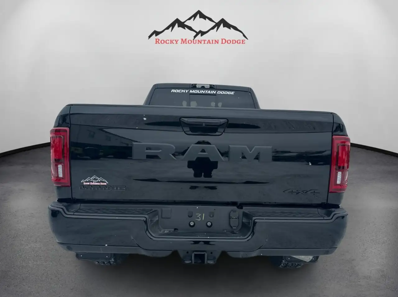 RAM 3500 снимка RAM 3500