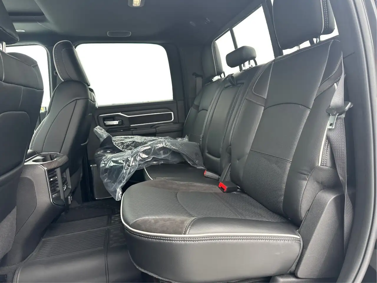 RAM 3500 снимка RAM 3500
