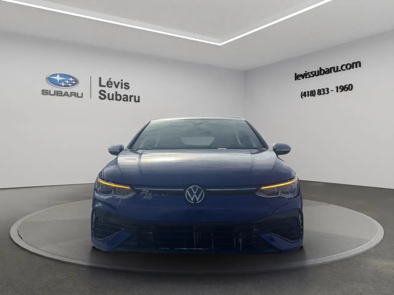 Volkswagen Golf R снимка Volkswagen Golf R