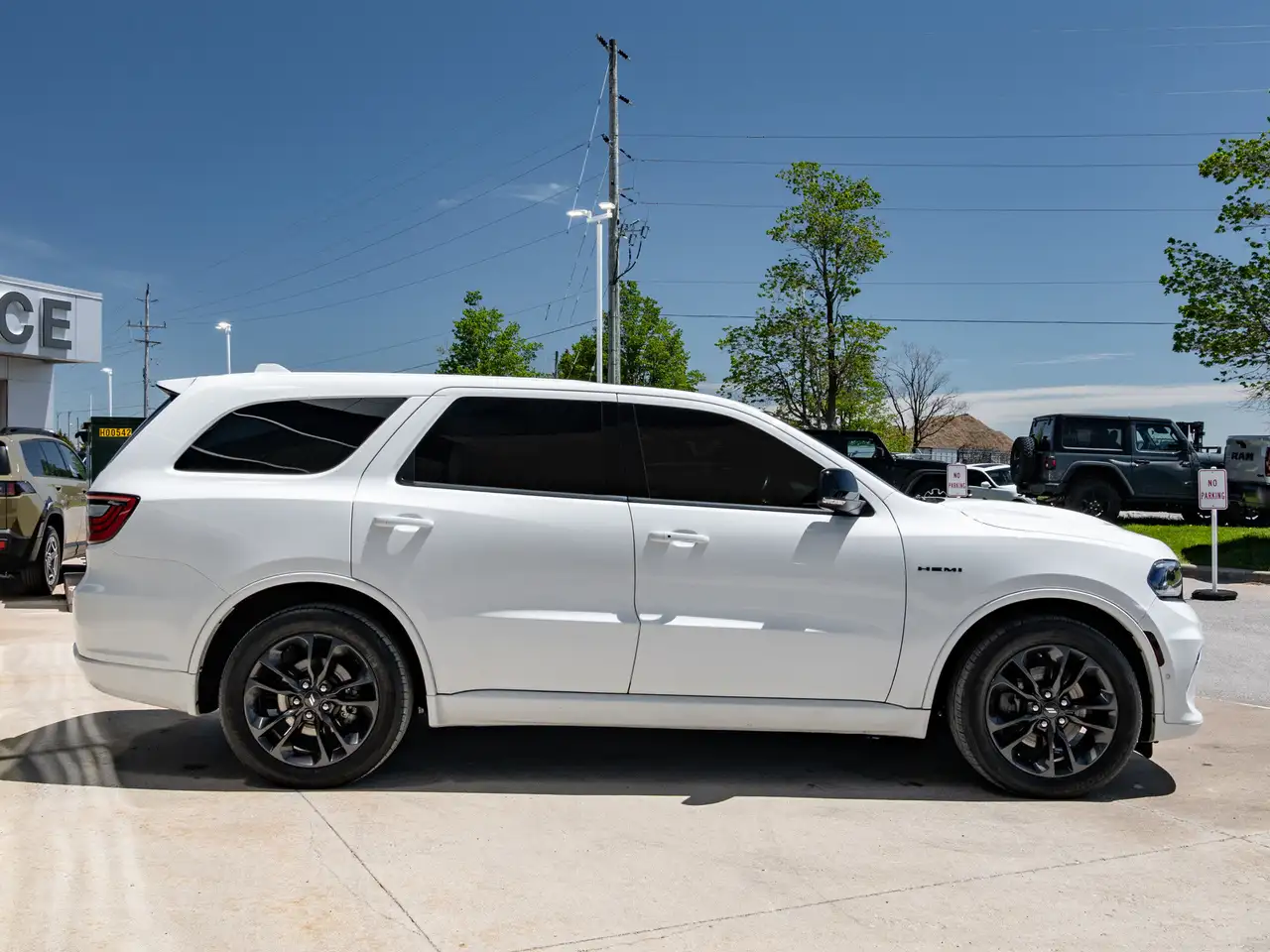 Dodge Durango снимка Dodge Durango