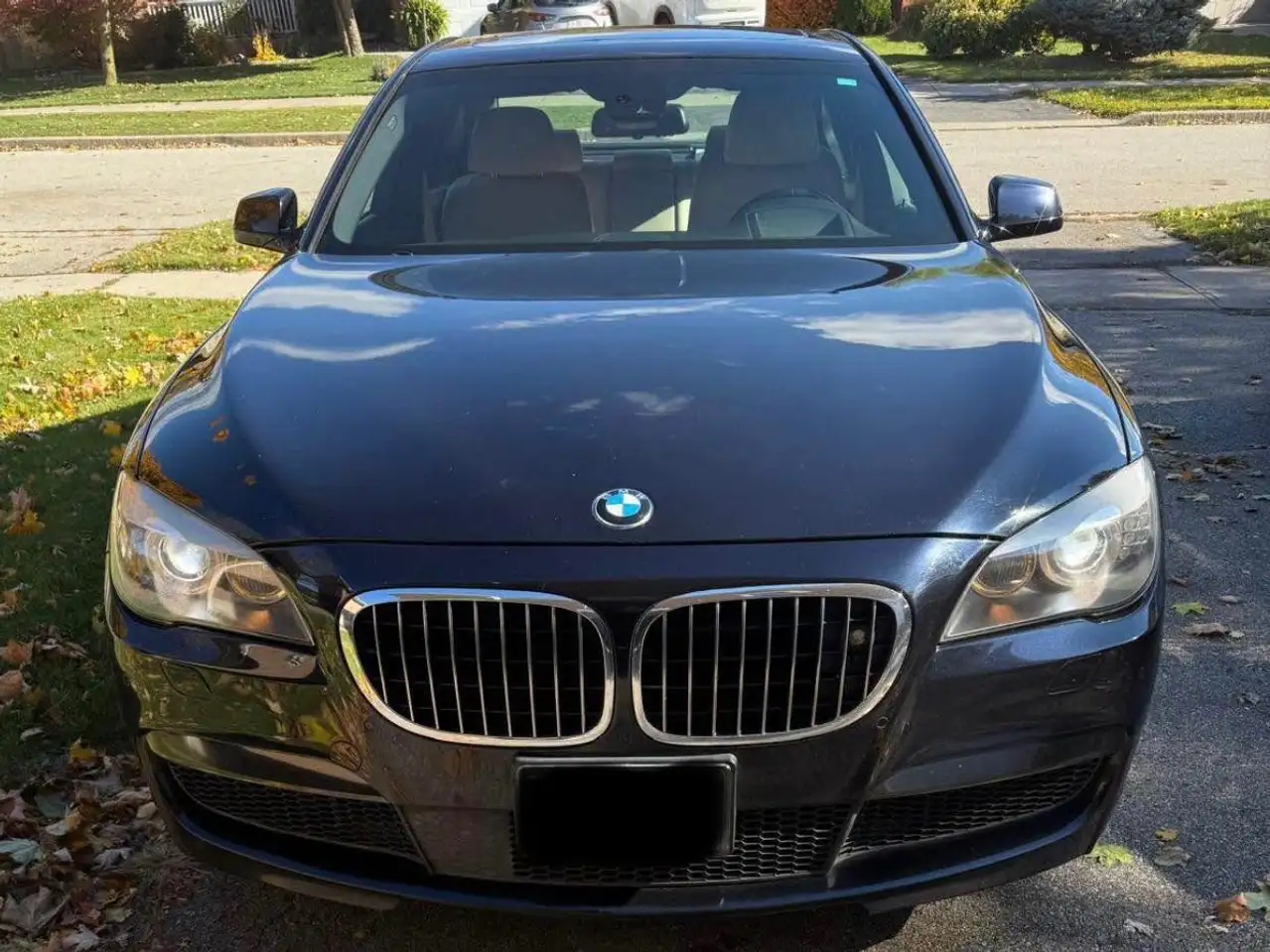 2011 BMW 7 Series