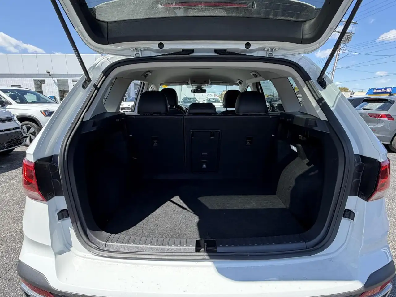 Volkswagen Taos снимка Volkswagen Taos