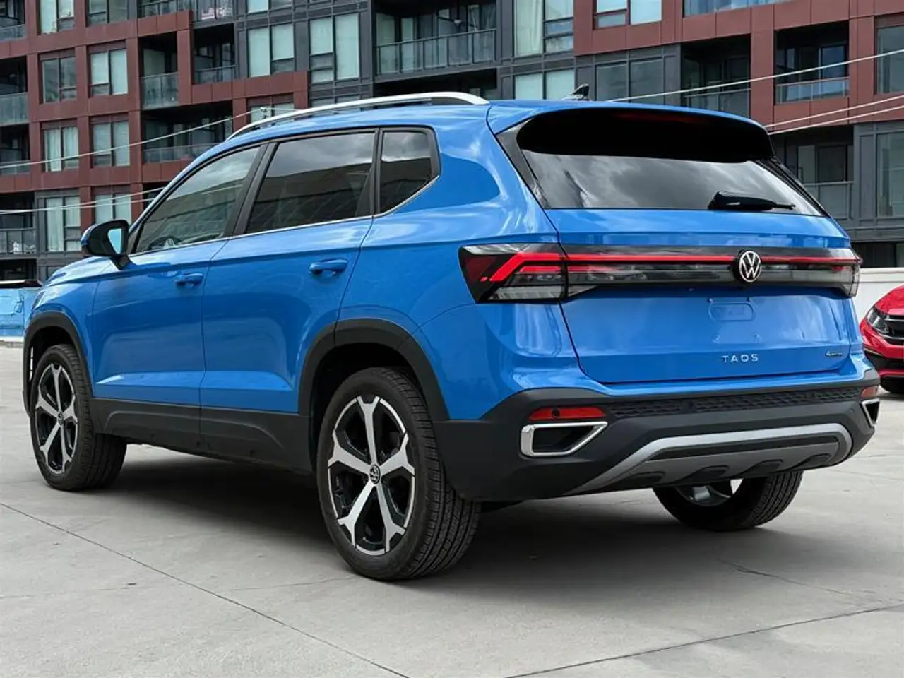 Volkswagen Taos снимка Volkswagen Taos