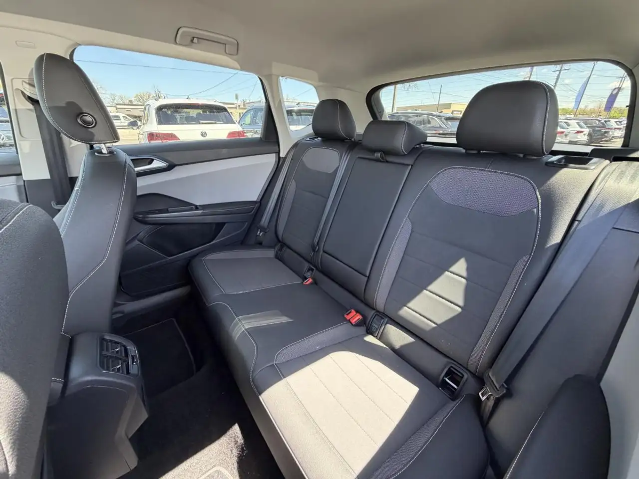 Volkswagen Taos снимка Volkswagen Taos