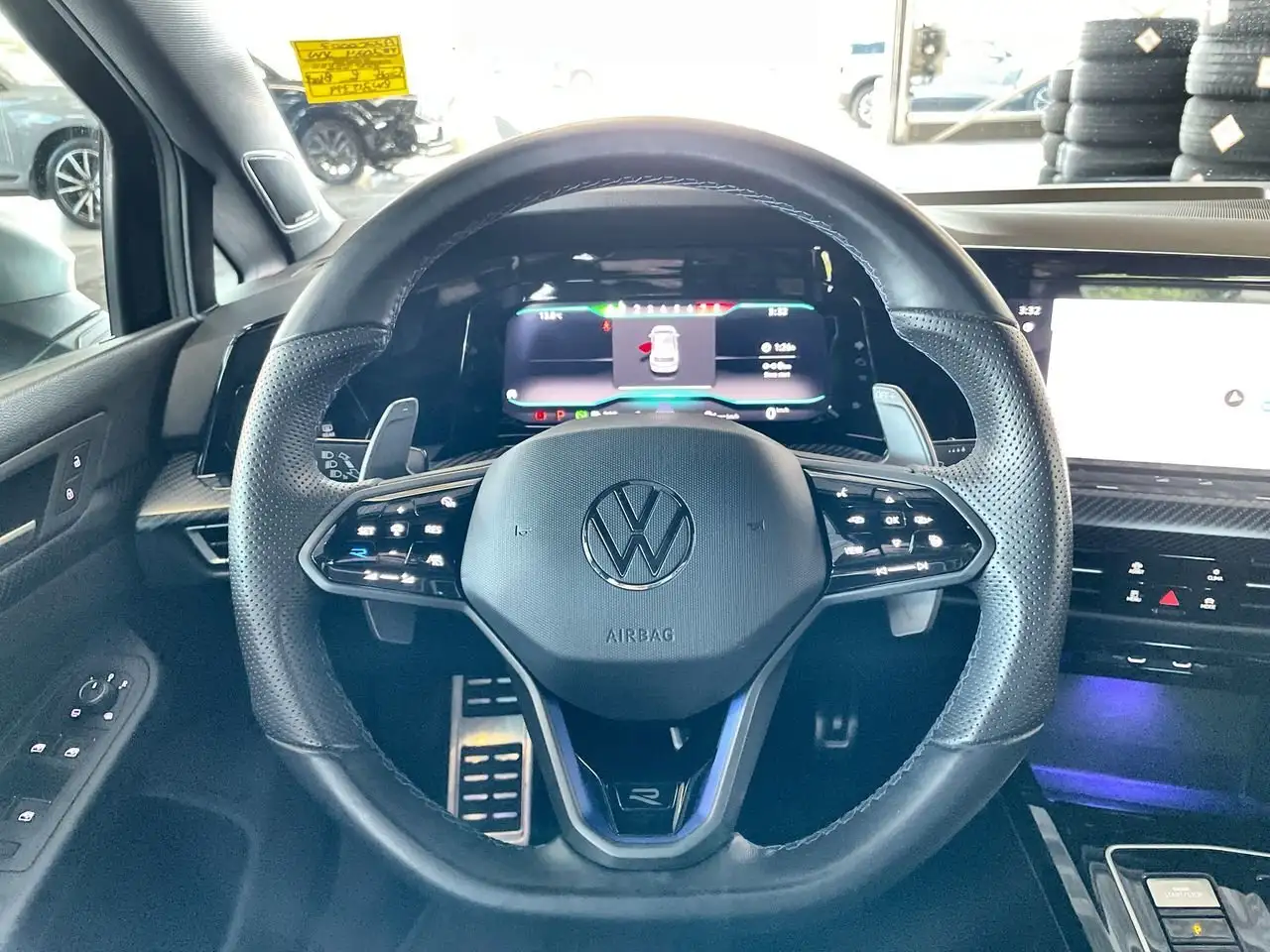 Volkswagen Golf R снимка Volkswagen Golf R