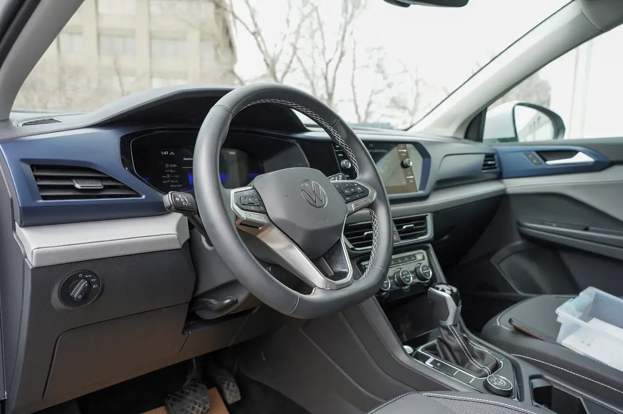 Volkswagen Taos снимка Volkswagen Taos