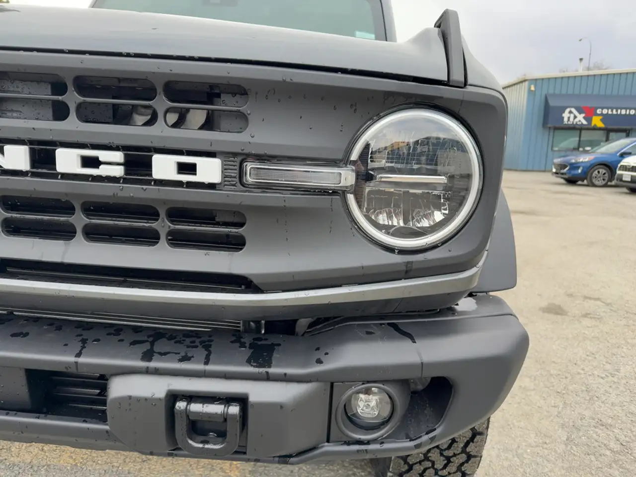 Ford Bronco photo Ford Bronco