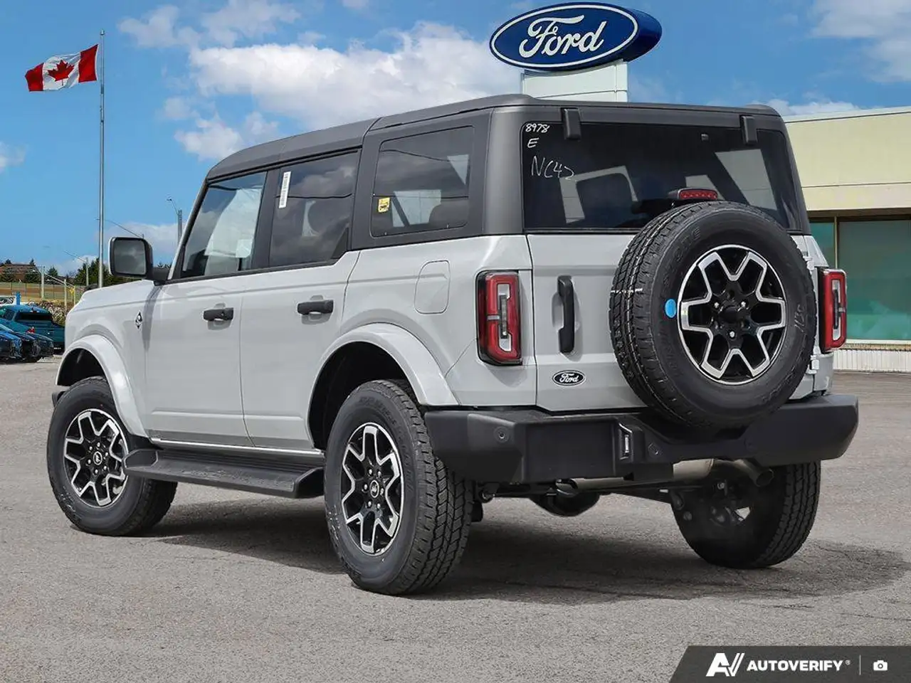 Ford Bronco снимка Ford Bronco