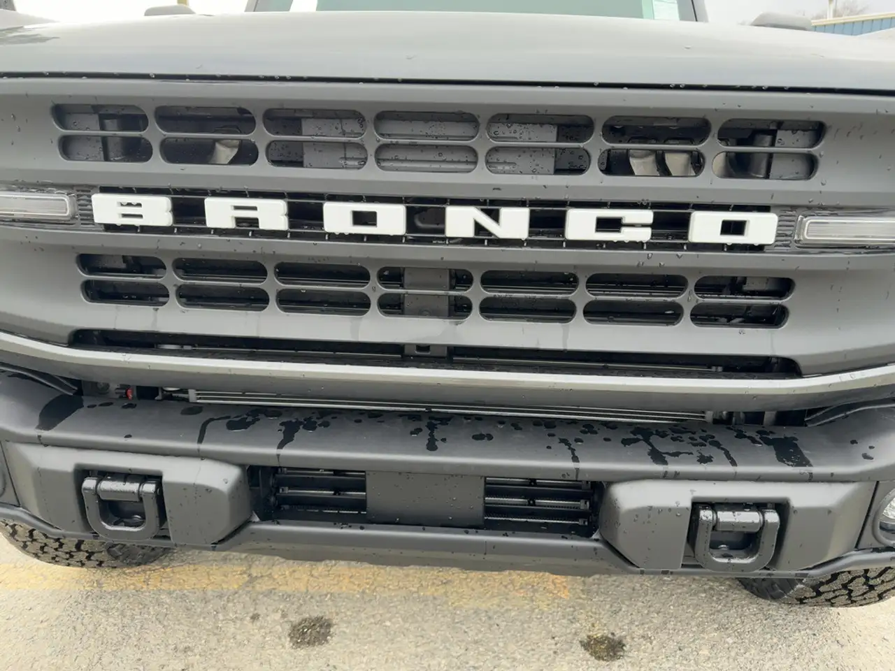 Ford Bronco photo Ford Bronco
