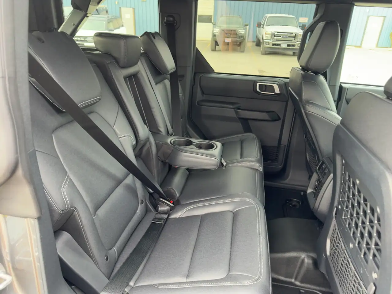 Ford Bronco photo Ford Bronco