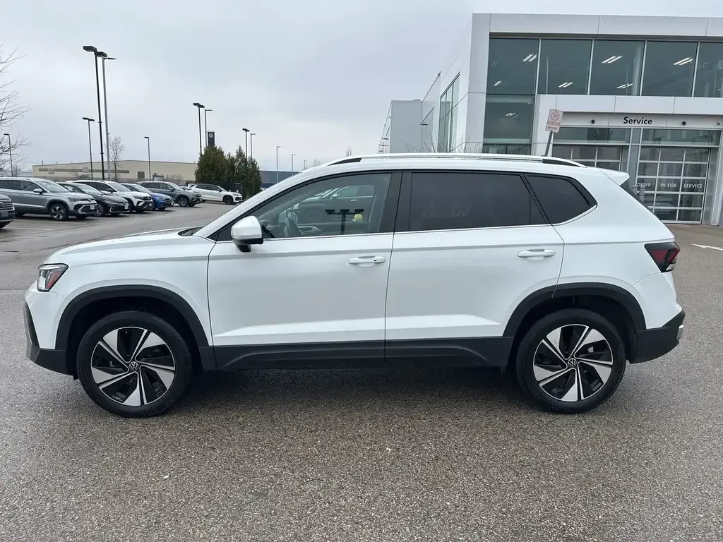 Volkswagen Taos снимка Volkswagen Taos