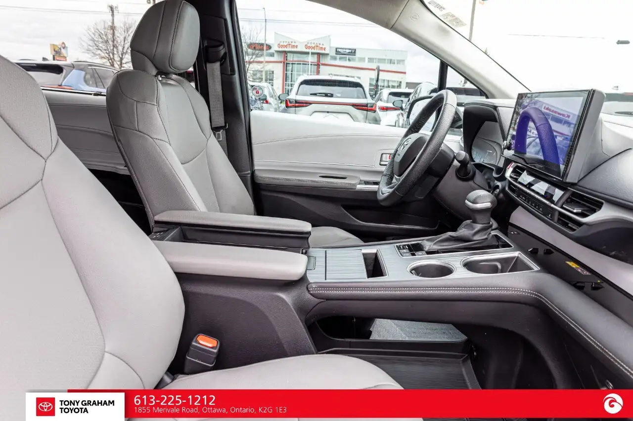 Toyota Sienna fotografie Toyota Sienna