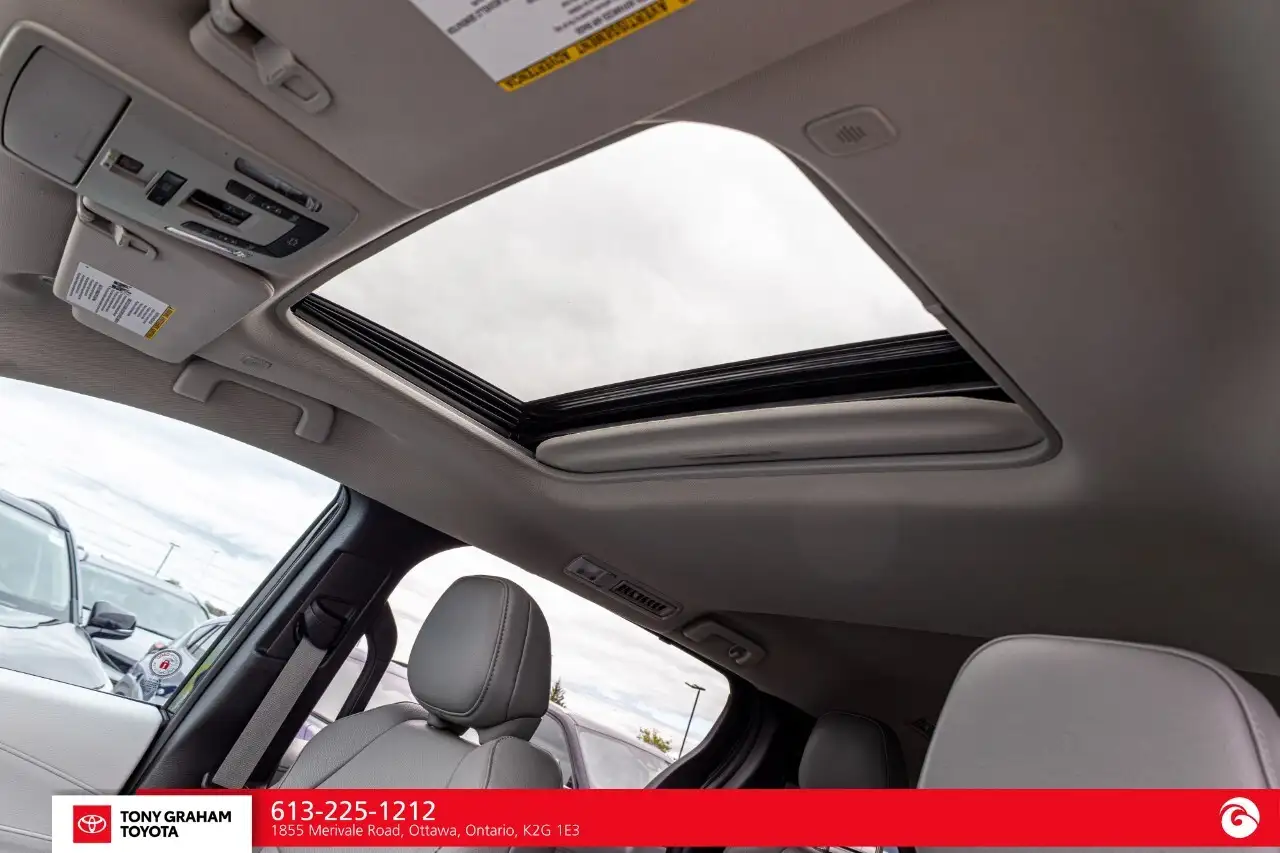 Toyota Sienna fotografie Toyota Sienna