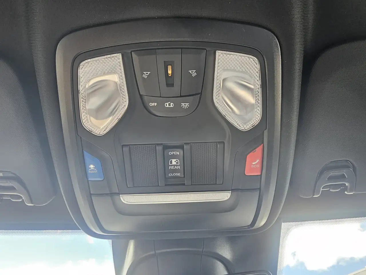 RAM 2500 photo RAM 2500