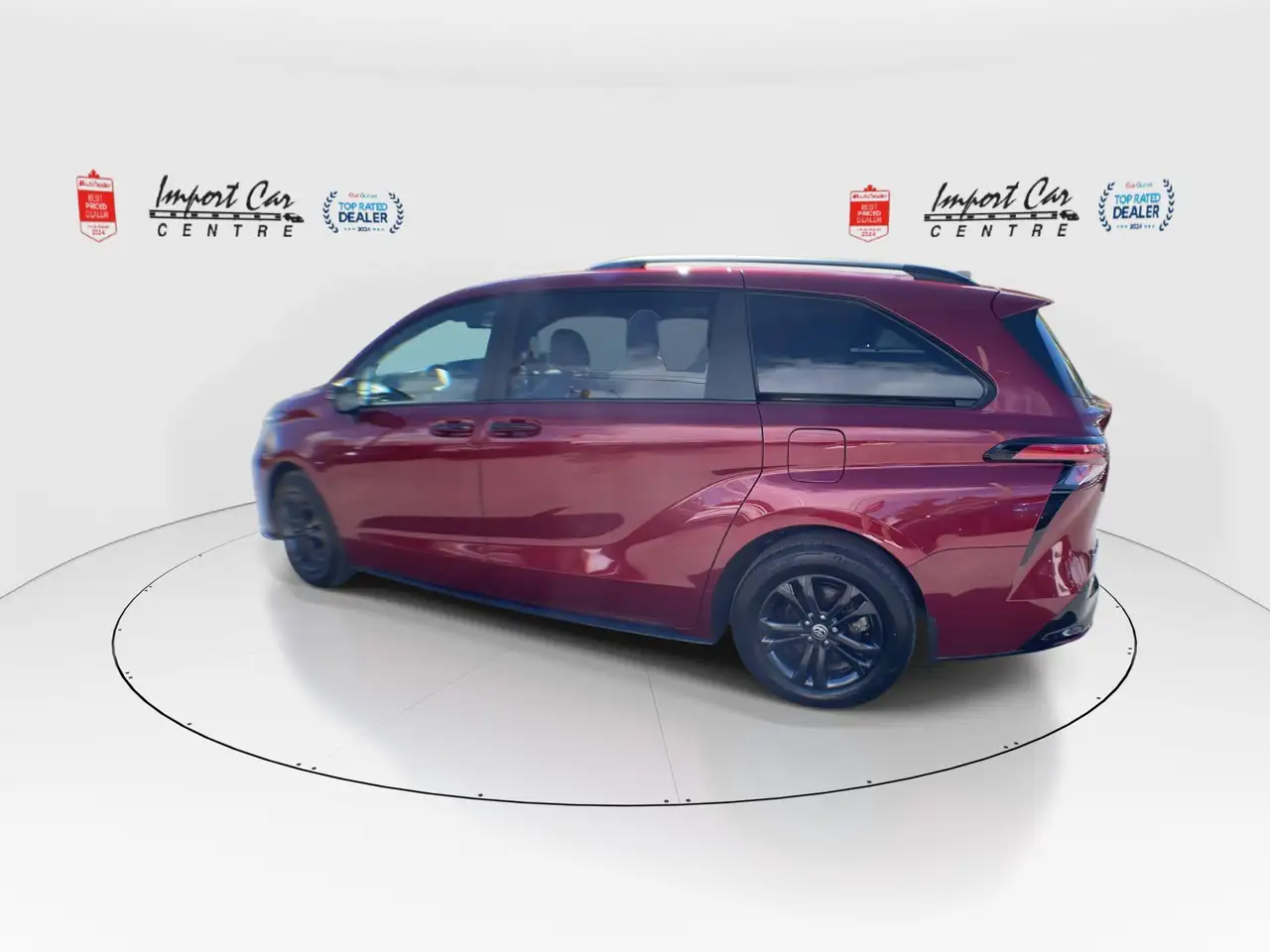 Toyota Sienna снимка Toyota Sienna