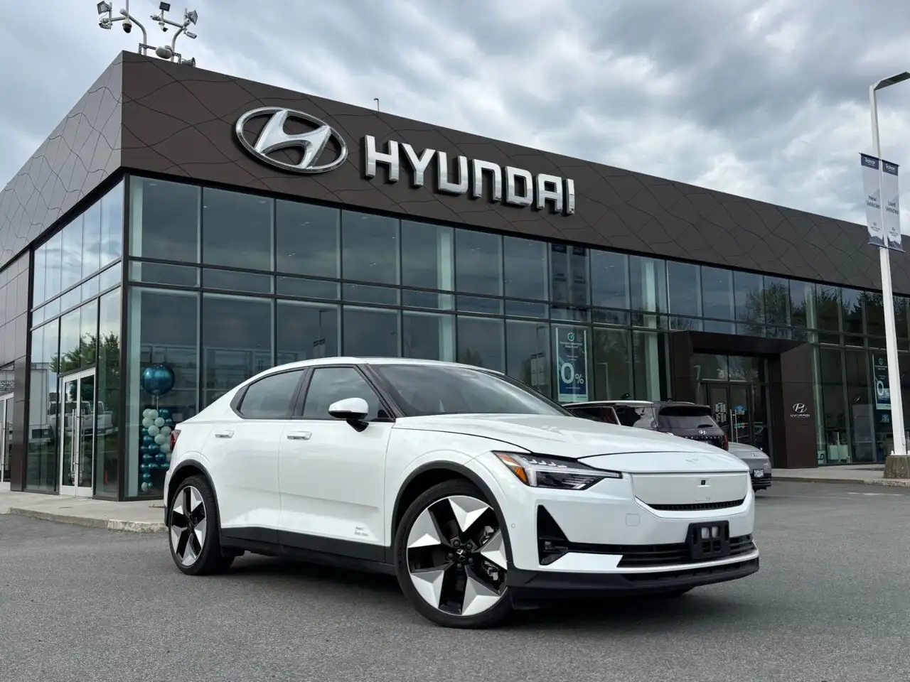 Polestar 2 снимка Polestar 2