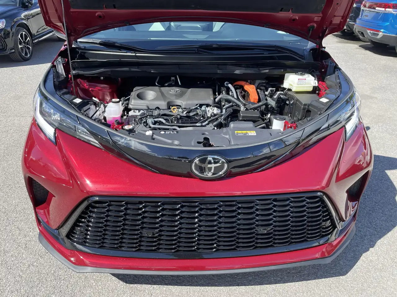 Toyota Sienna снимка Toyota Sienna